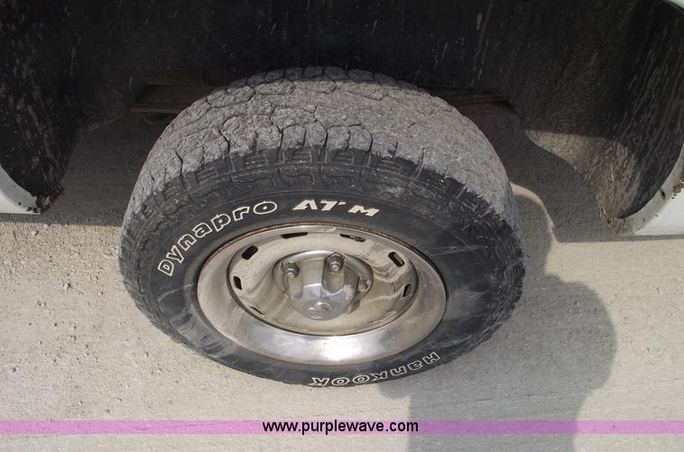 image for item 5387 2000 Dodge Ram 1500 pickup truck