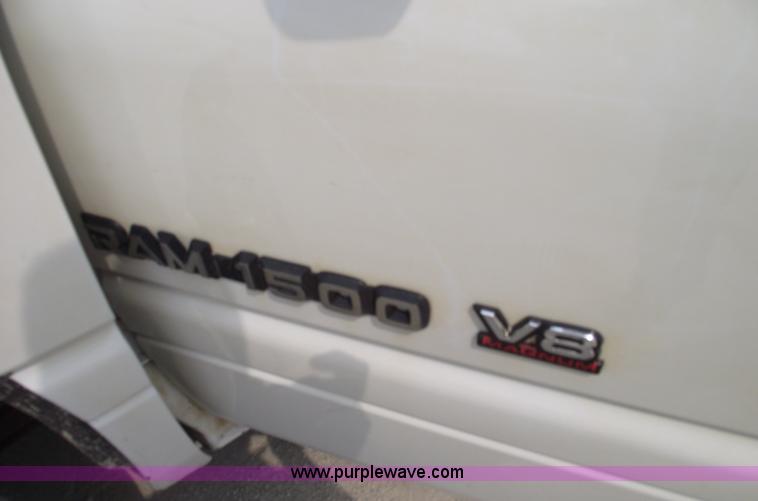 image for item 5387 2000 Dodge Ram 1500 pickup truck