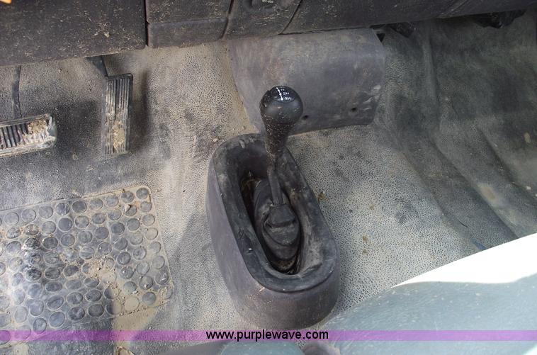 image for item 5387 2000 Dodge Ram 1500 pickup truck