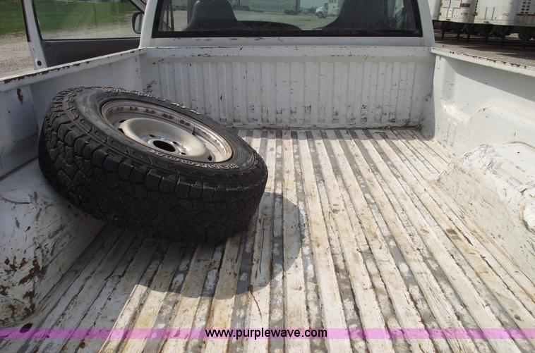 image for item 5387 2000 Dodge Ram 1500 pickup truck