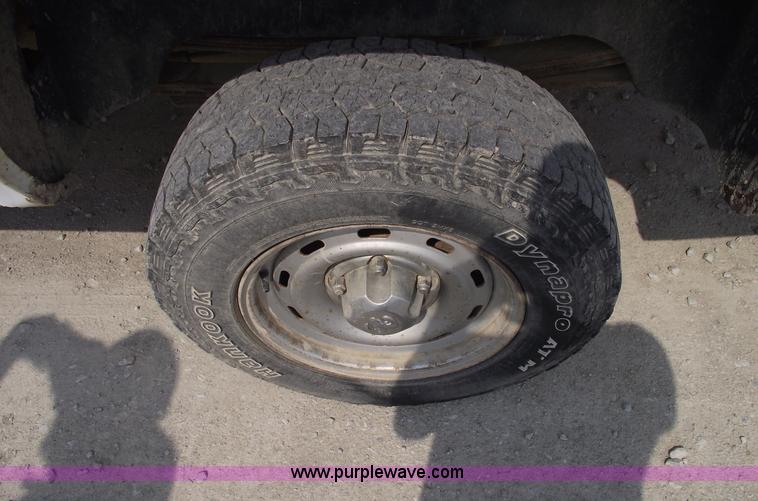 image for item 5388 1999 Dodge Ram 1500 pickup truck