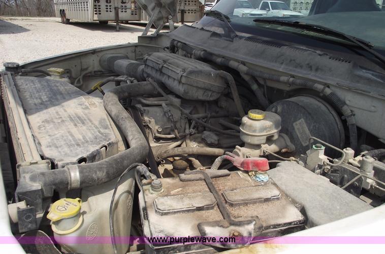 image for item 5388 1999 Dodge Ram 1500 pickup truck