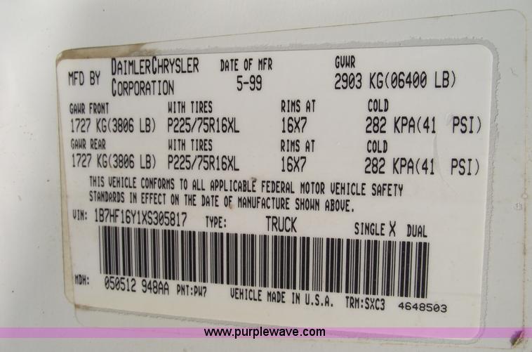 image for item 5388 1999 Dodge Ram 1500 pickup truck