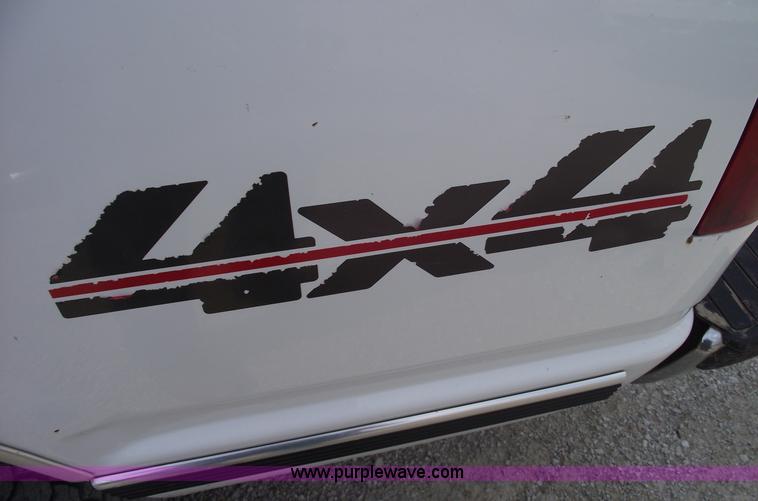 image for item 5389 1998 Chevrolet K1500 extended cab pickup truck