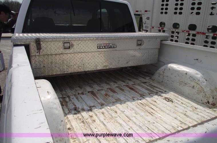 image for item 5389 1998 Chevrolet K1500 extended cab pickup truck