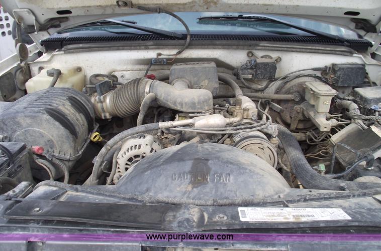 image for item 5389 1998 Chevrolet K1500 extended cab pickup truck