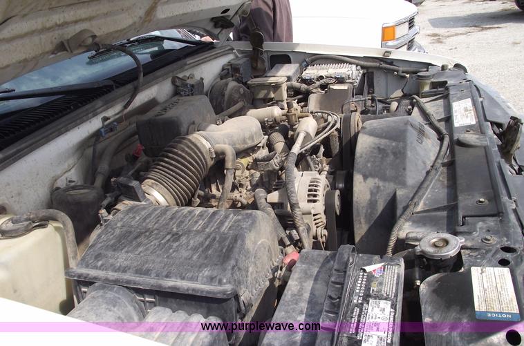 image for item 5389 1998 Chevrolet K1500 extended cab pickup truck