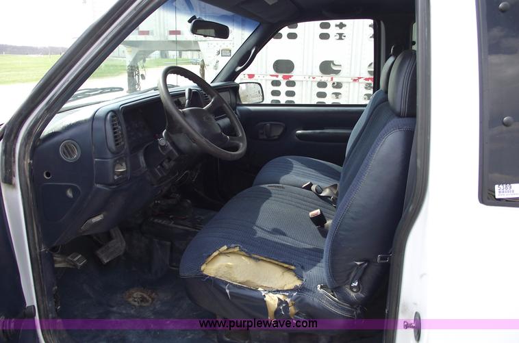 image for item 5389 1998 Chevrolet K1500 extended cab pickup truck