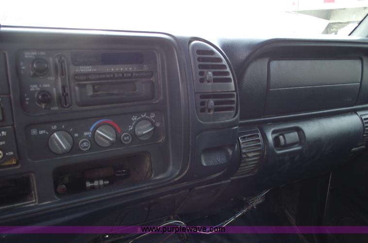 image for item 5389 1998 Chevrolet K1500 extended cab pickup truck