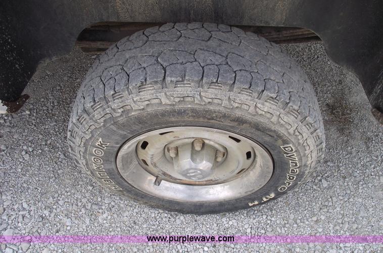 image for item 5425 1999 Dodge Ram 1500 pickup truck