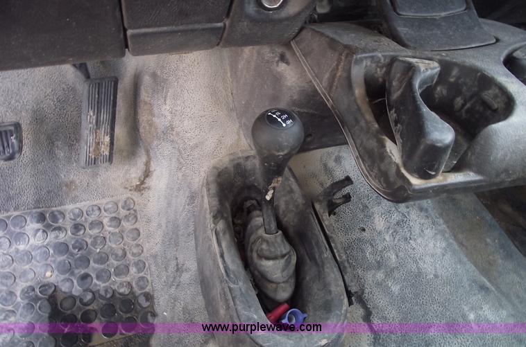 image for item 5425 1999 Dodge Ram 1500 pickup truck