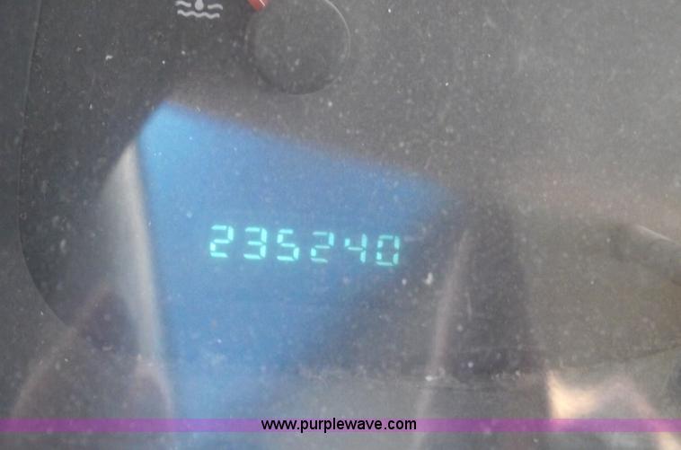 image for item 5425 1999 Dodge Ram 1500 pickup truck