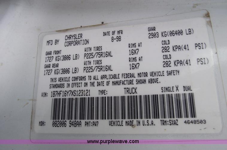 image for item 5425 1999 Dodge Ram 1500 pickup truck