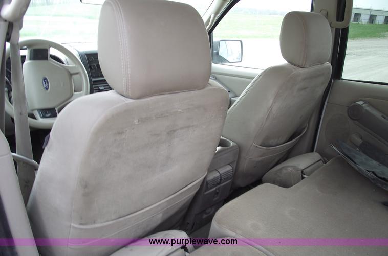 image for item 5426 2006 Ford Explorer XLT SUV