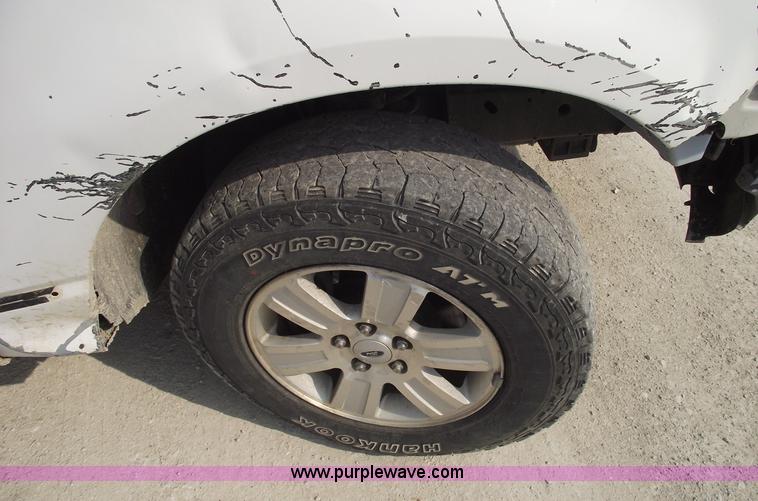 image for item 5426 2006 Ford Explorer XLT SUV