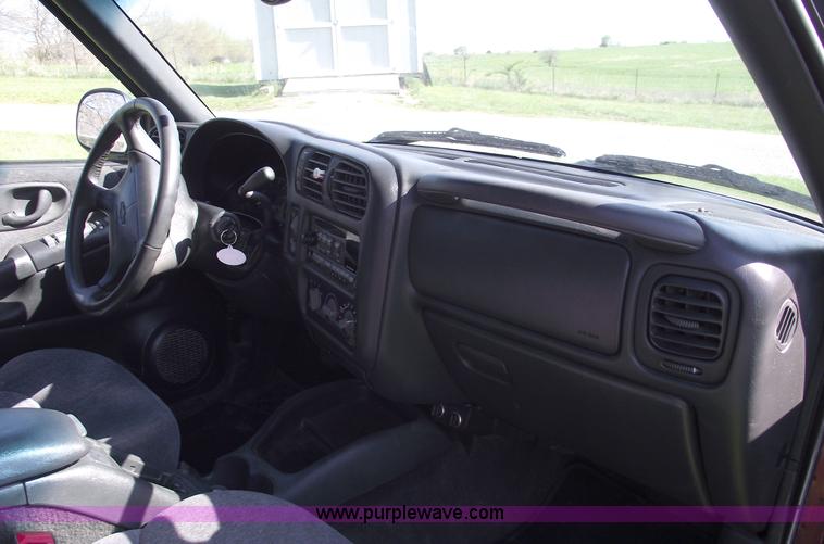 image for item 5438 1998 Chevrolet Blazer LS SUV