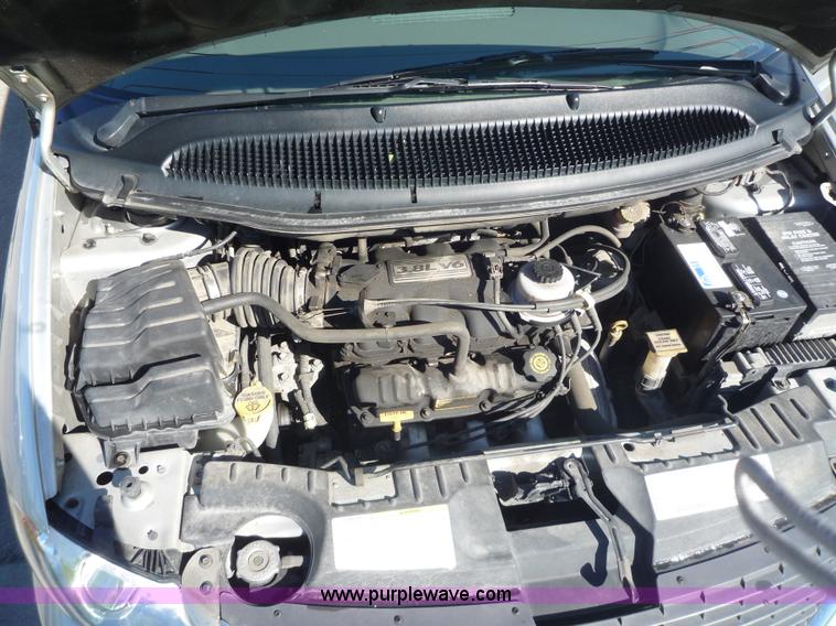 image for item 5612 2002 Chrysler Town & Country EX mini van