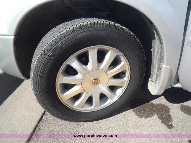 image for item 5612 2002 Chrysler Town & Country EX mini van