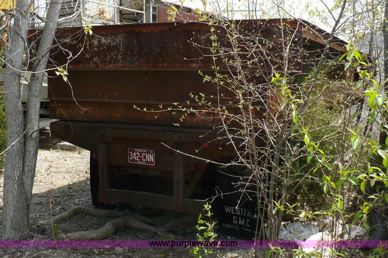 image for item 5860 30'L x 10'W truck scales