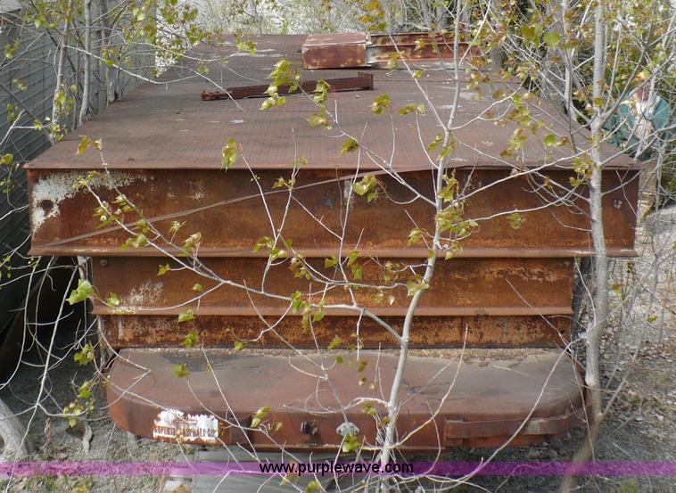 image for item 5860 30'L x 10'W truck scales