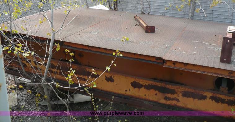 image for item 5860 30'L x 10'W truck scales