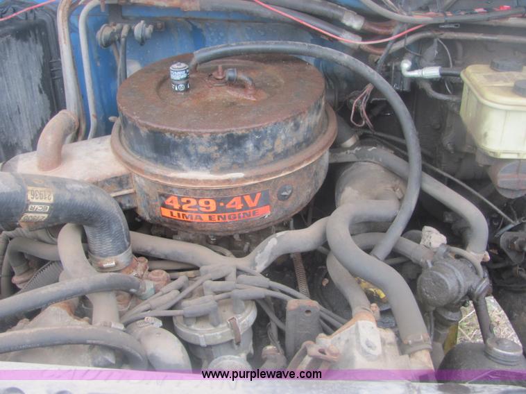 image for item 6929 1985 Ford F700 dump truck