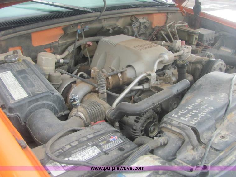 image for item 6932 1997 Chevrolet C2500 Cheyenne pickup truck