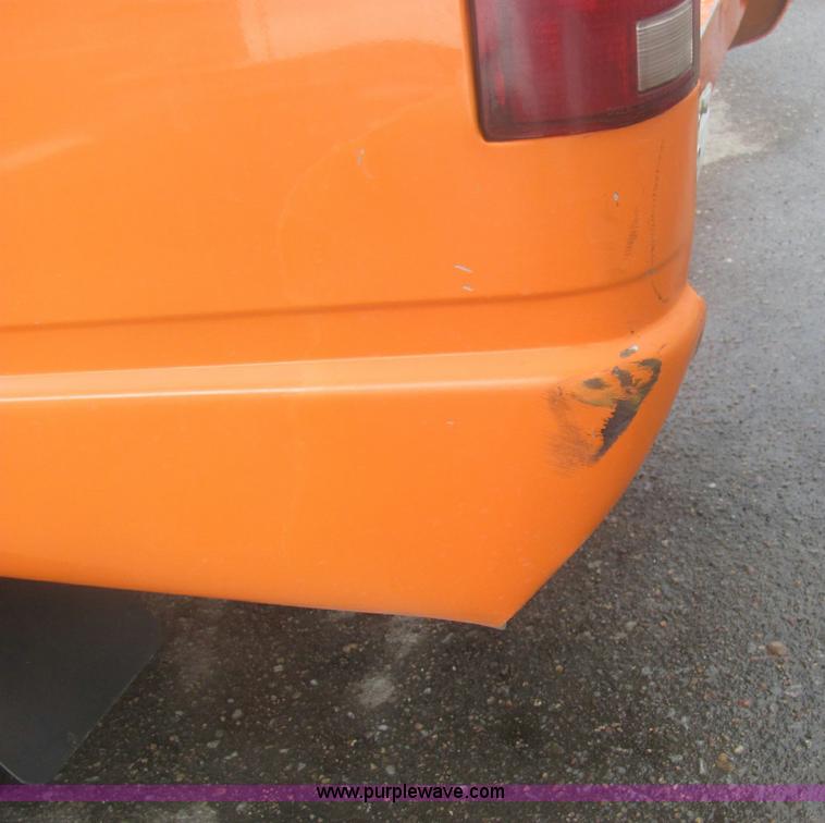 image for item 6932 1997 Chevrolet C2500 Cheyenne pickup truck