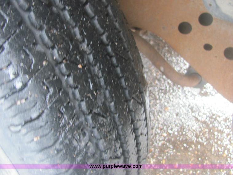 image for item 6932 1997 Chevrolet C2500 Cheyenne pickup truck