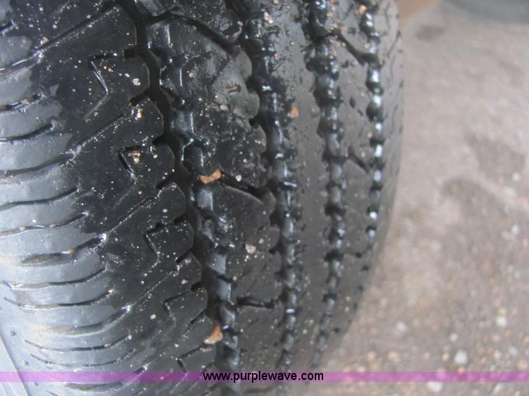 image for item 6932 1997 Chevrolet C2500 Cheyenne pickup truck