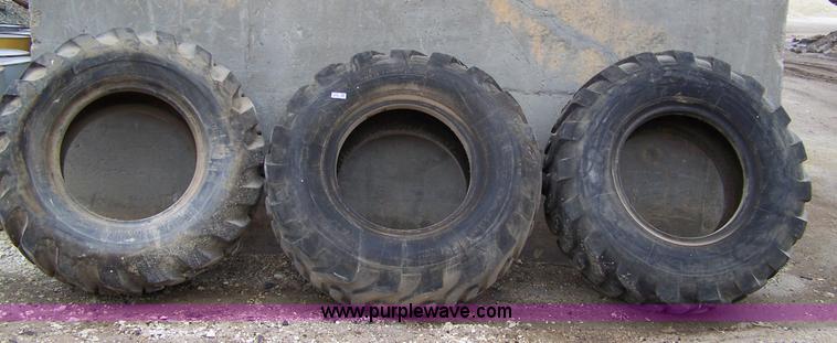 image for item 7352 Assorted tires