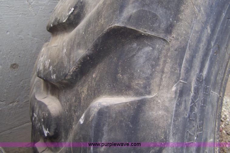 image for item 7352 Assorted tires