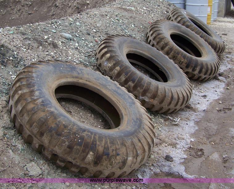 image for item 7355 (4) Mansfield 11.00-20 tires