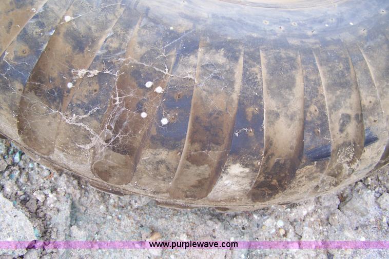 image for item 7355 (4) Mansfield 11.00-20 tires