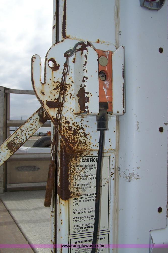 image for item 7378 1989 GMC 3500 service truck