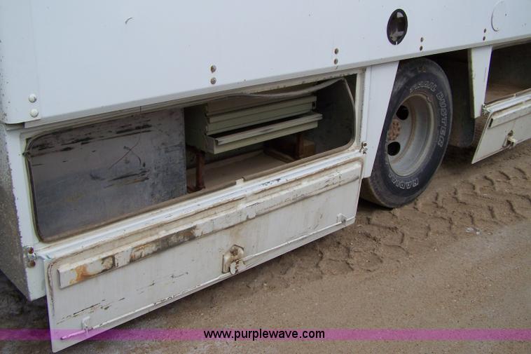 image for item 7378 1989 GMC 3500 service truck