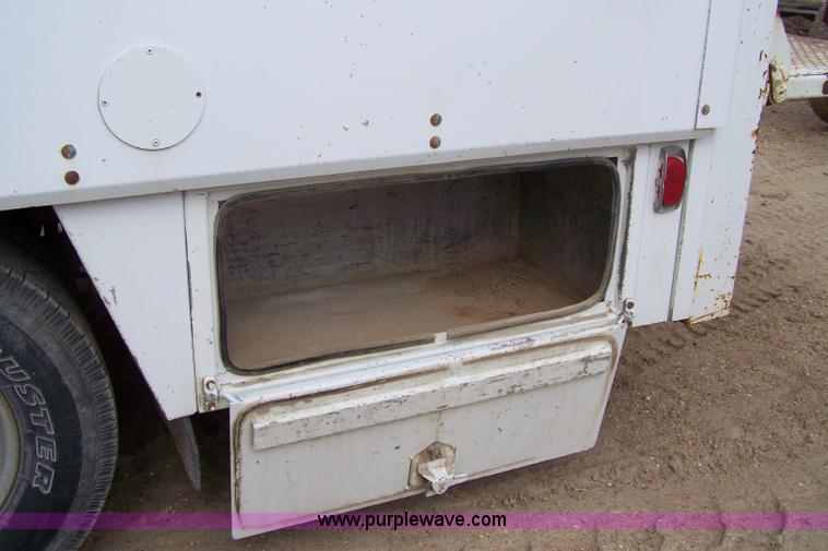 image for item 7378 1989 GMC 3500 service truck