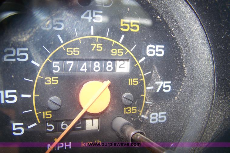 image for item 7378 1989 GMC 3500 service truck