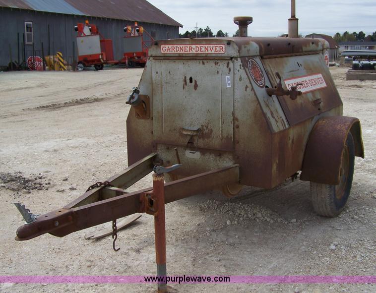image for item 7386 1966 Gardner RP-85GA air compressor