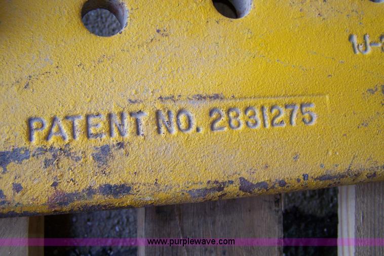 image for item 7392 Scraper parts