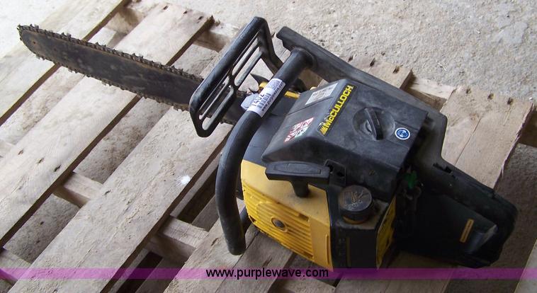 image for item 7402 Mcculloch PM605 chainsaw