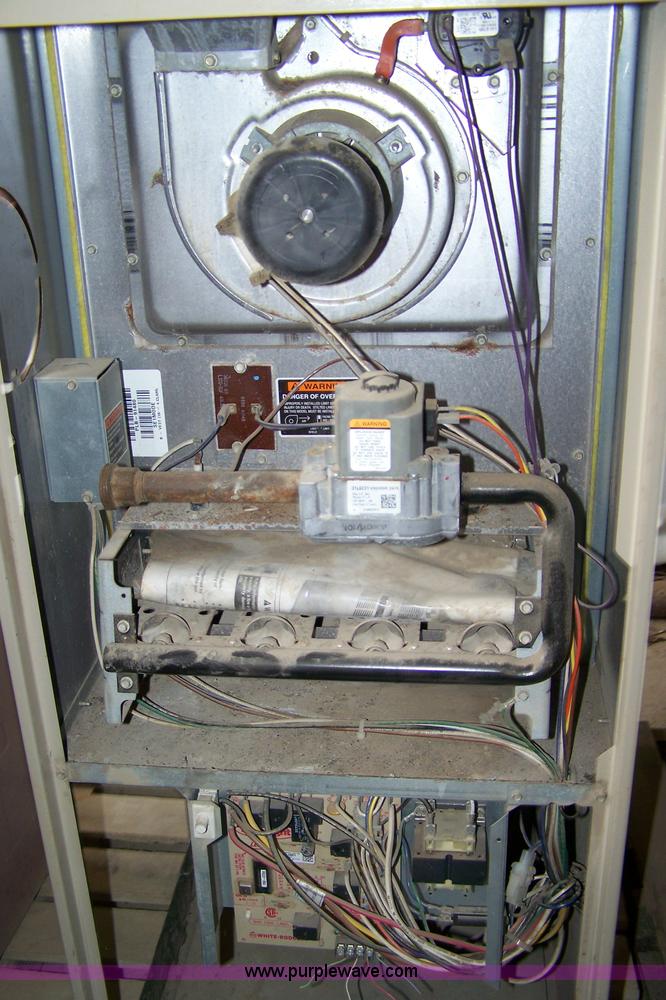 image for item 7404 Lennox forced air heater