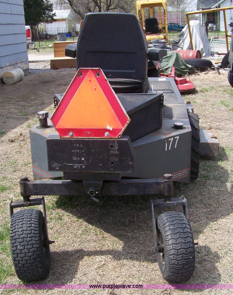 image for item 7474 Grazer G4200CD zero turn mower