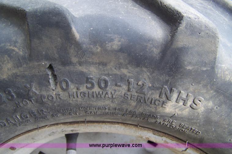 image for item 7474 Grazer G4200CD zero turn mower