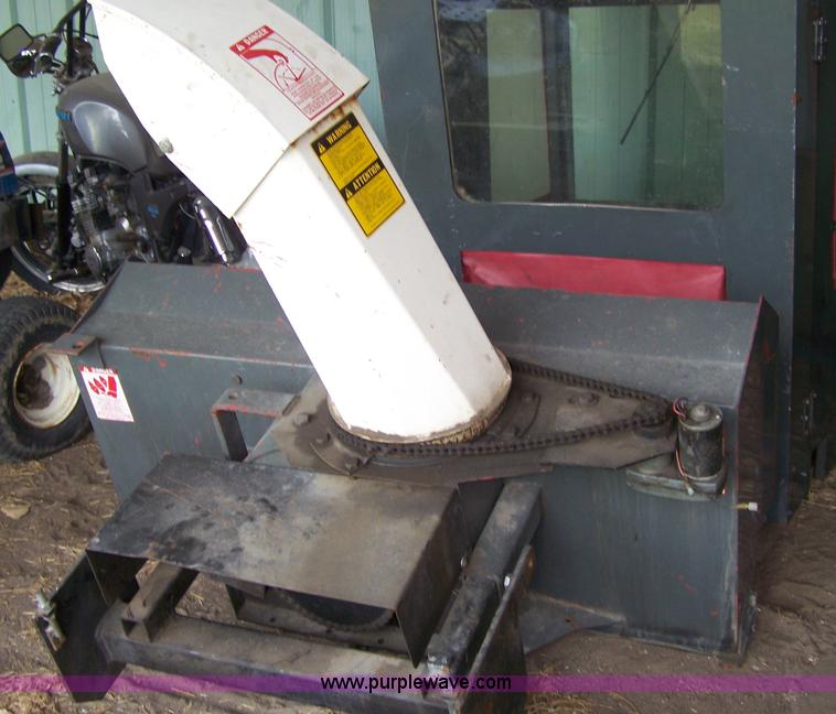 image for item 7474 Grazer G4200CD zero turn mower