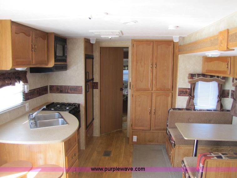 image for item 8465 2007 Salem camper travel trailer