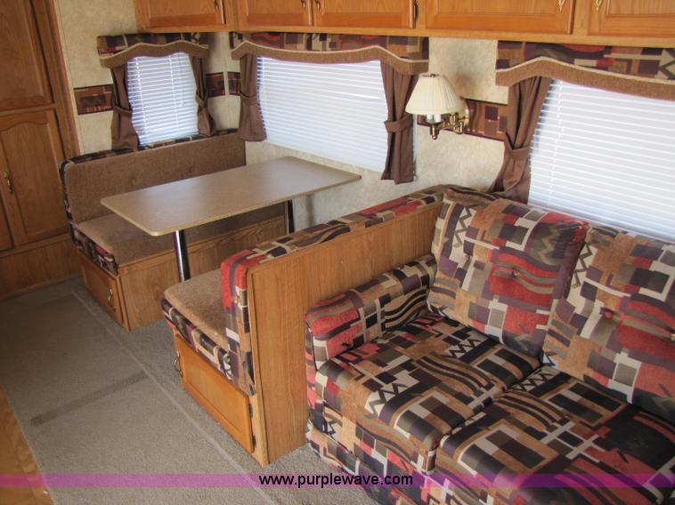 image for item 8465 2007 Salem camper travel trailer