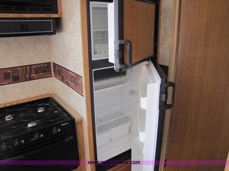 image for item 8465 2007 Salem camper travel trailer