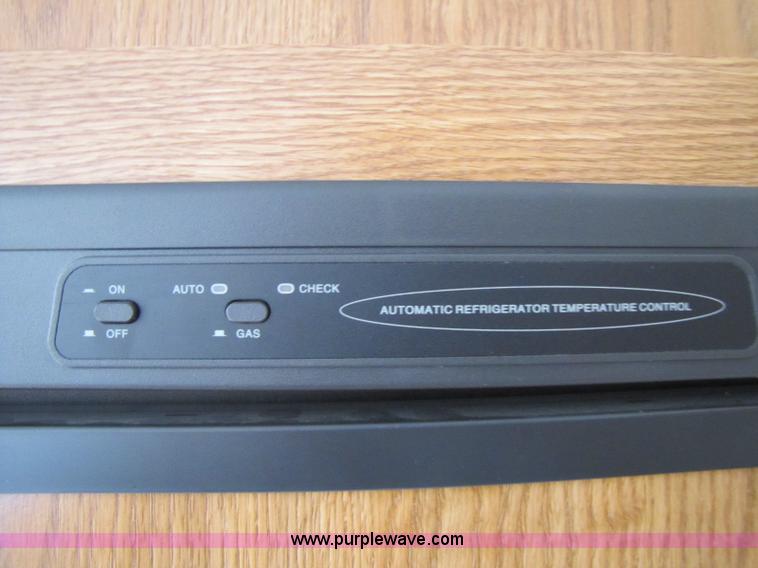 image for item 8465 2007 Salem camper travel trailer