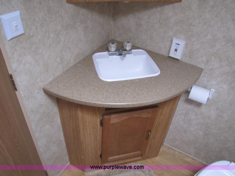 image for item 8465 2007 Salem camper travel trailer